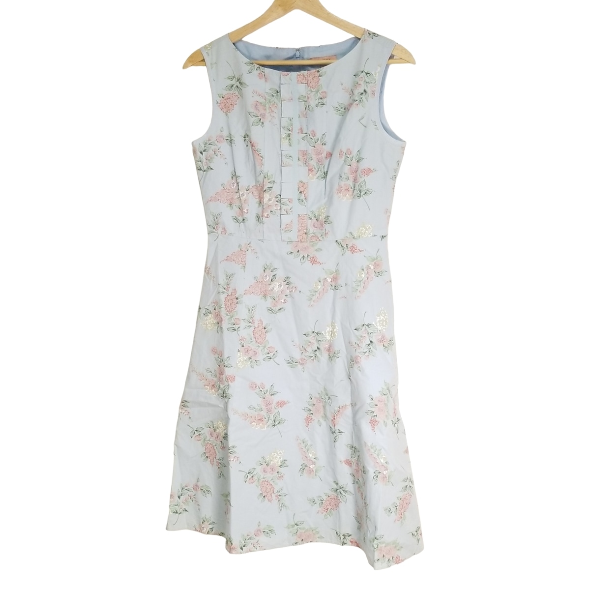 【未使用 】トッカ TOCCA ノースリーブ ワンピース L 定価46000円 中古・古着通販】TOCCA (トッカ) フラワー刺繍ワンピース