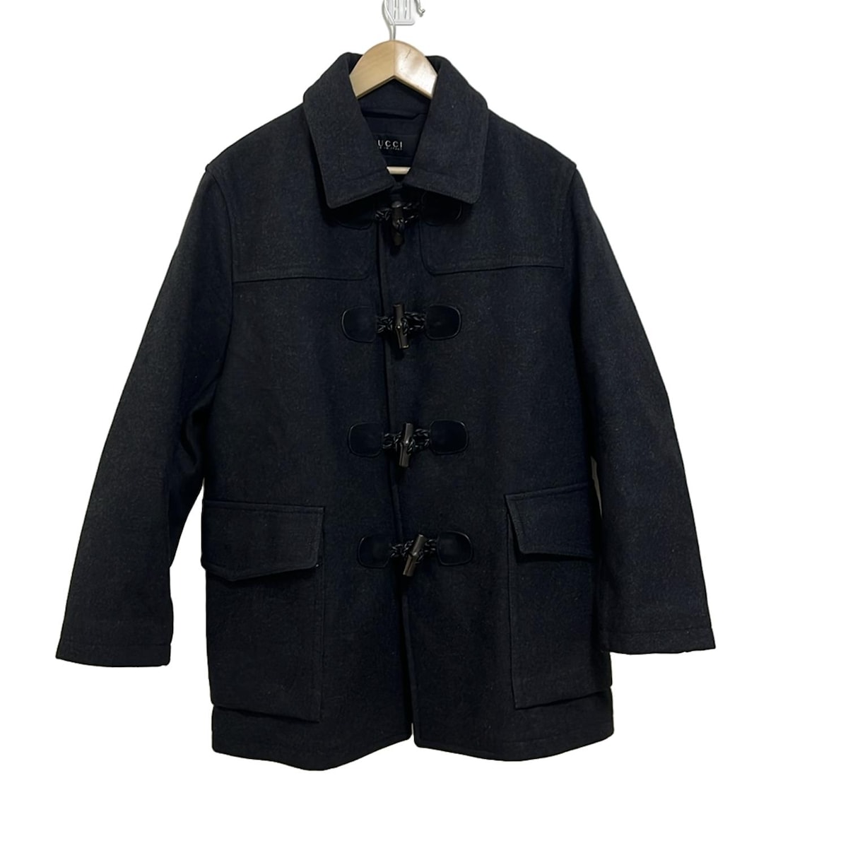 試着のみ グッチ ダッフルコート パッチポケット フード 膝丈 黒 L 楽天市場】GUCCI グッチ 【国内正規】293006 Z2957 ウール エルボー