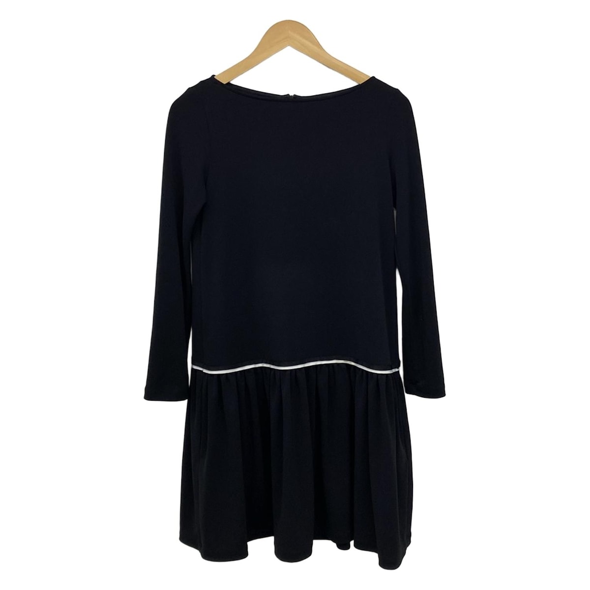 【新着】【中古】FOXEY NEW YORK(フォクシーニューヨーク) ワンピース クルーネック/長袖/ひざ丈 黒｜ブランディア　店
