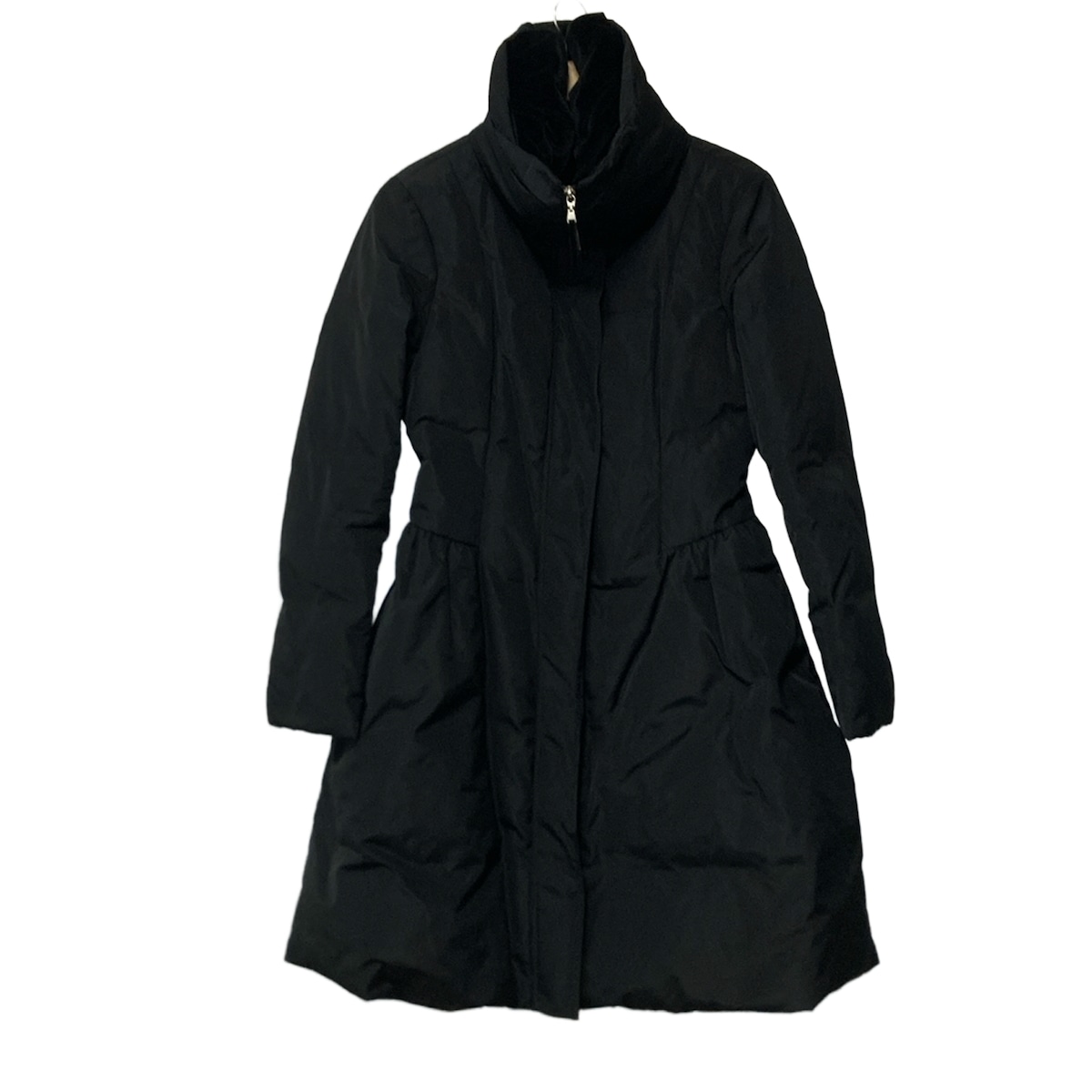 ブラックダウンベスト フード付き　フォクシーfoxy ブラックヌートリア42 ブラックダウンベスト フード付き フォクシーfoxy ブラックヌートリア