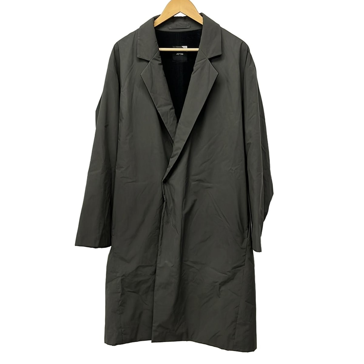 新品タグ付き ATON ユニセックス ローブコート ATON（エイトン）の「【ATON】SUPER 160 LIGHT MOSSA LODEN CORT