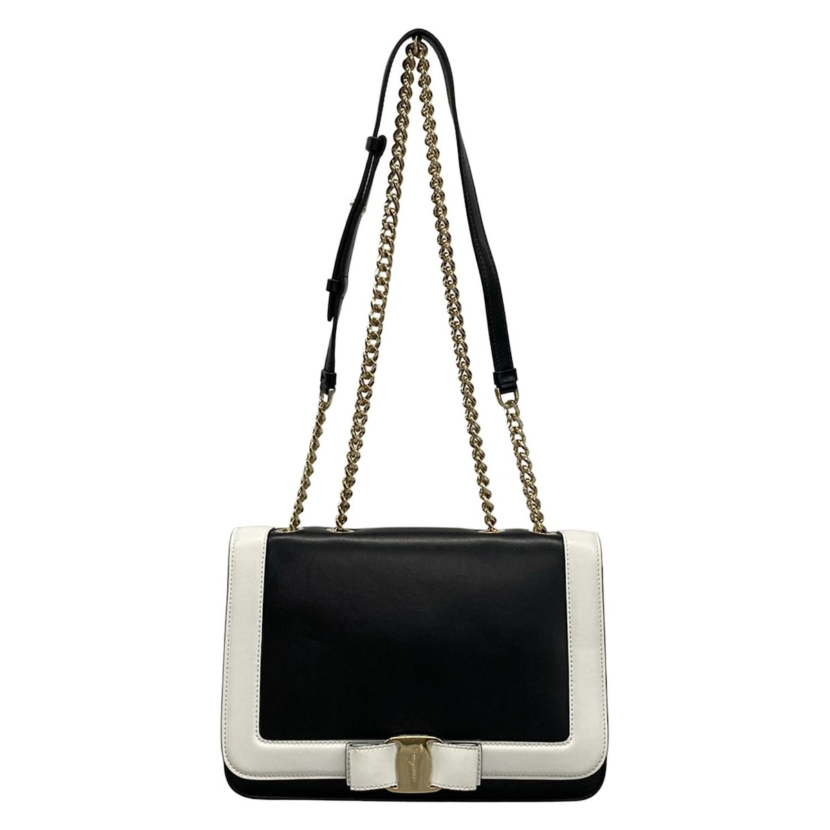【中古】FERRAGAMO/SalvatoreFerragamo(サルバトーレフェラガモ) ヴァラ ショルダーバッグ チェーンショルダー 黒×白 レザー