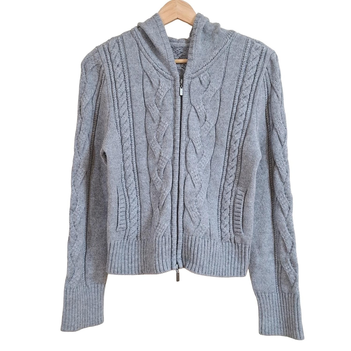 楽天市場】FOXEY BOUTIQUE ニットパーカー スクリプト