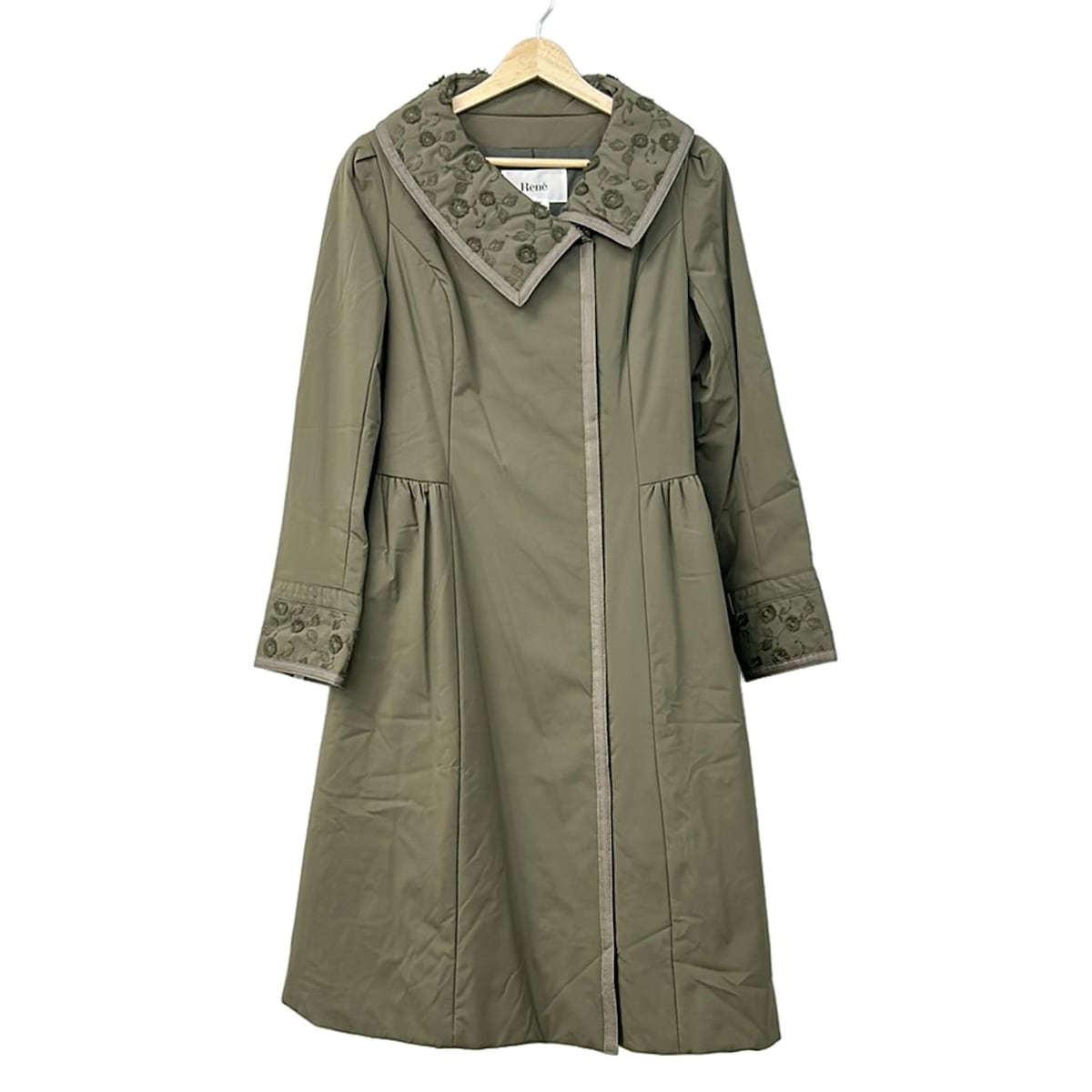 【新着】【中古】Rene(ルネ) コート 長袖/中綿/ジップアップ/秋/冬 カーキ