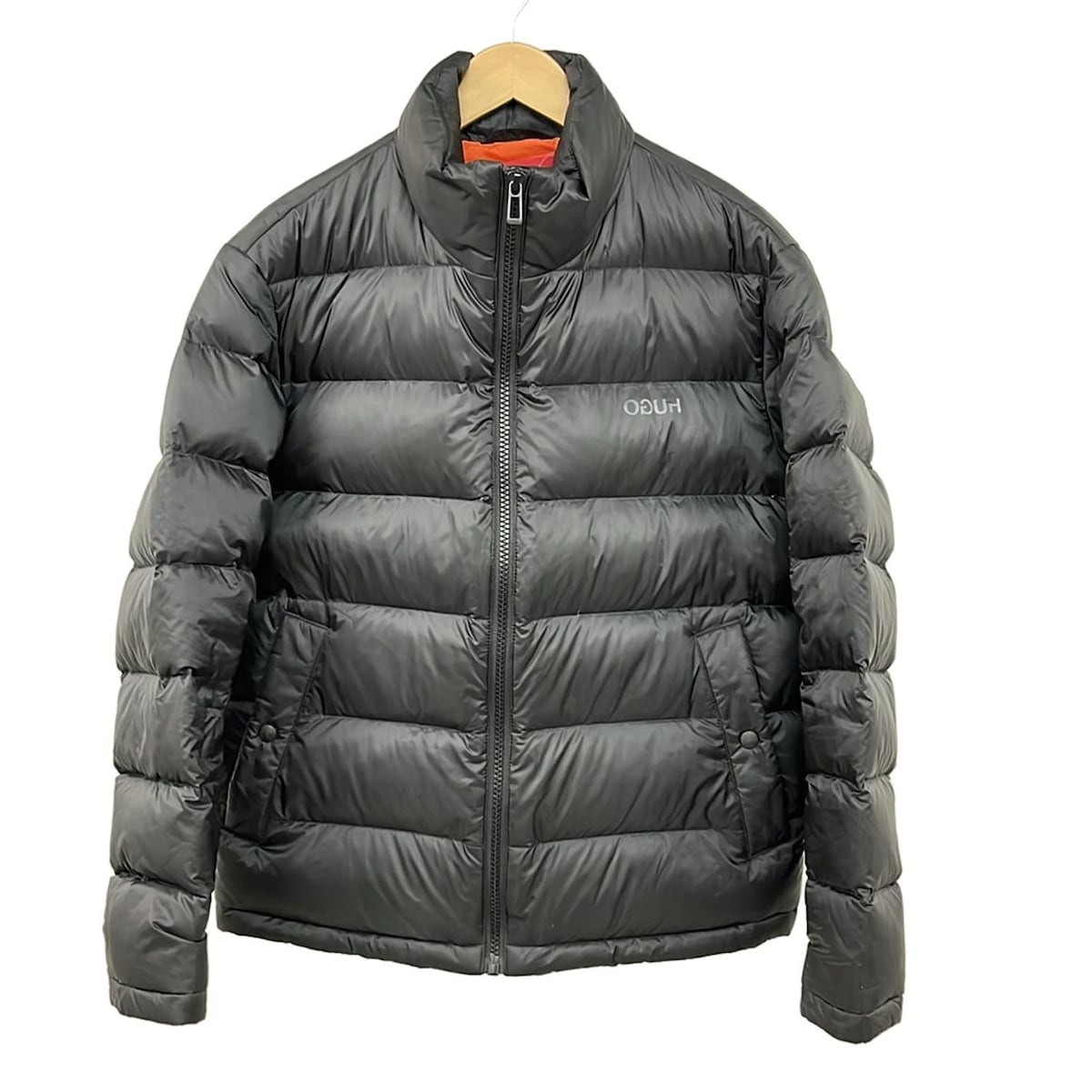 【新着】【中古】HUGOBOSS(ヒューゴボス) ダウンジャケット 長袖/ジップアップ/冬 黒 14,019円