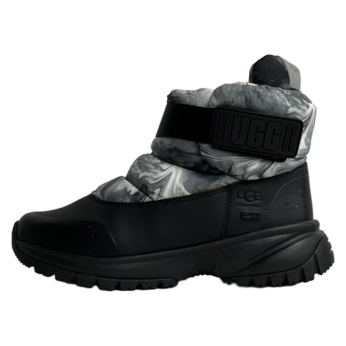 【中古】UGG(アグ) ヨセ パフ マーブル ブーツ 中綿/スノーブーツ 黒×グレー×白