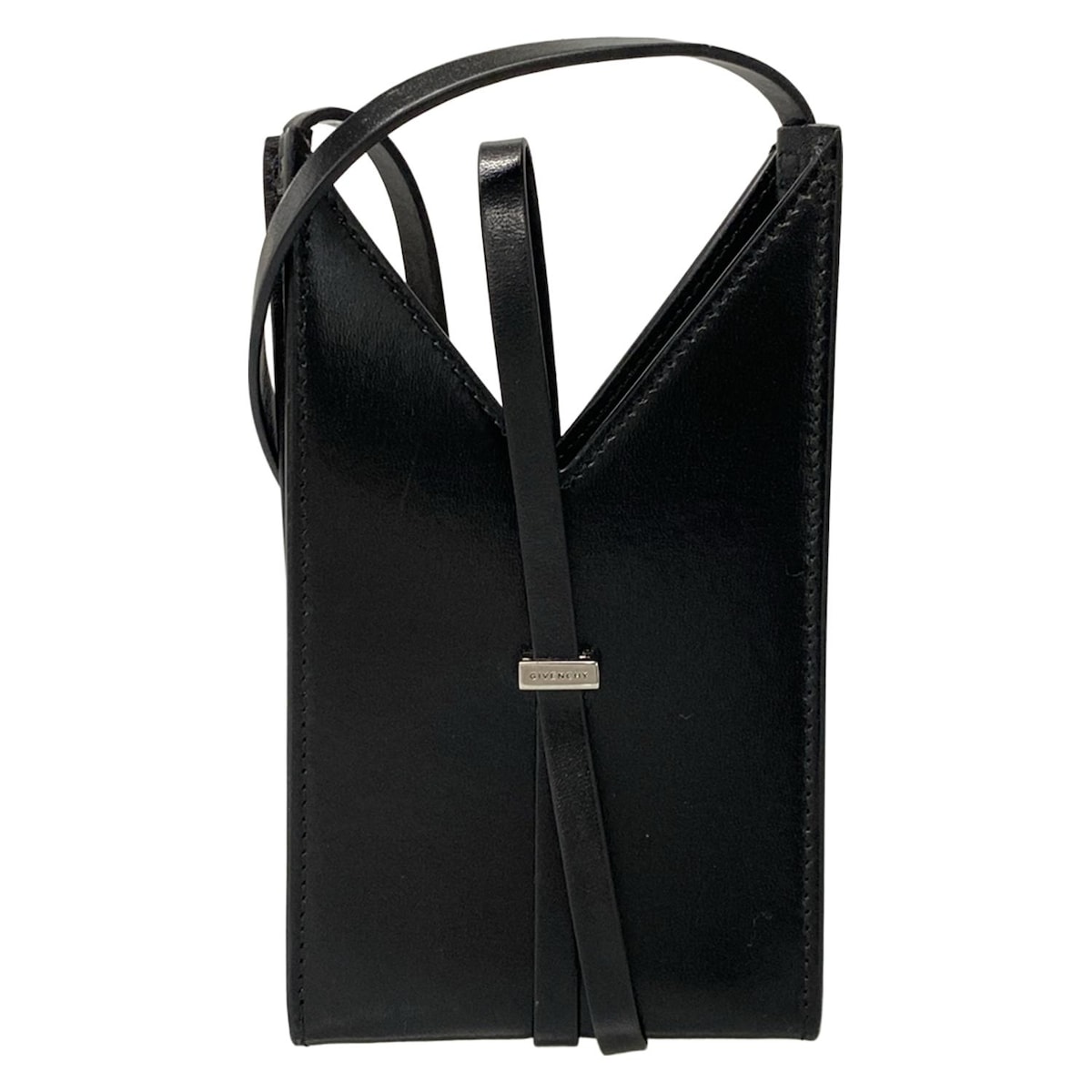 【新着】【中古】GIVENCHY(ジバンシー) ショルダーバッグ スマホポシェット 黒 レザー