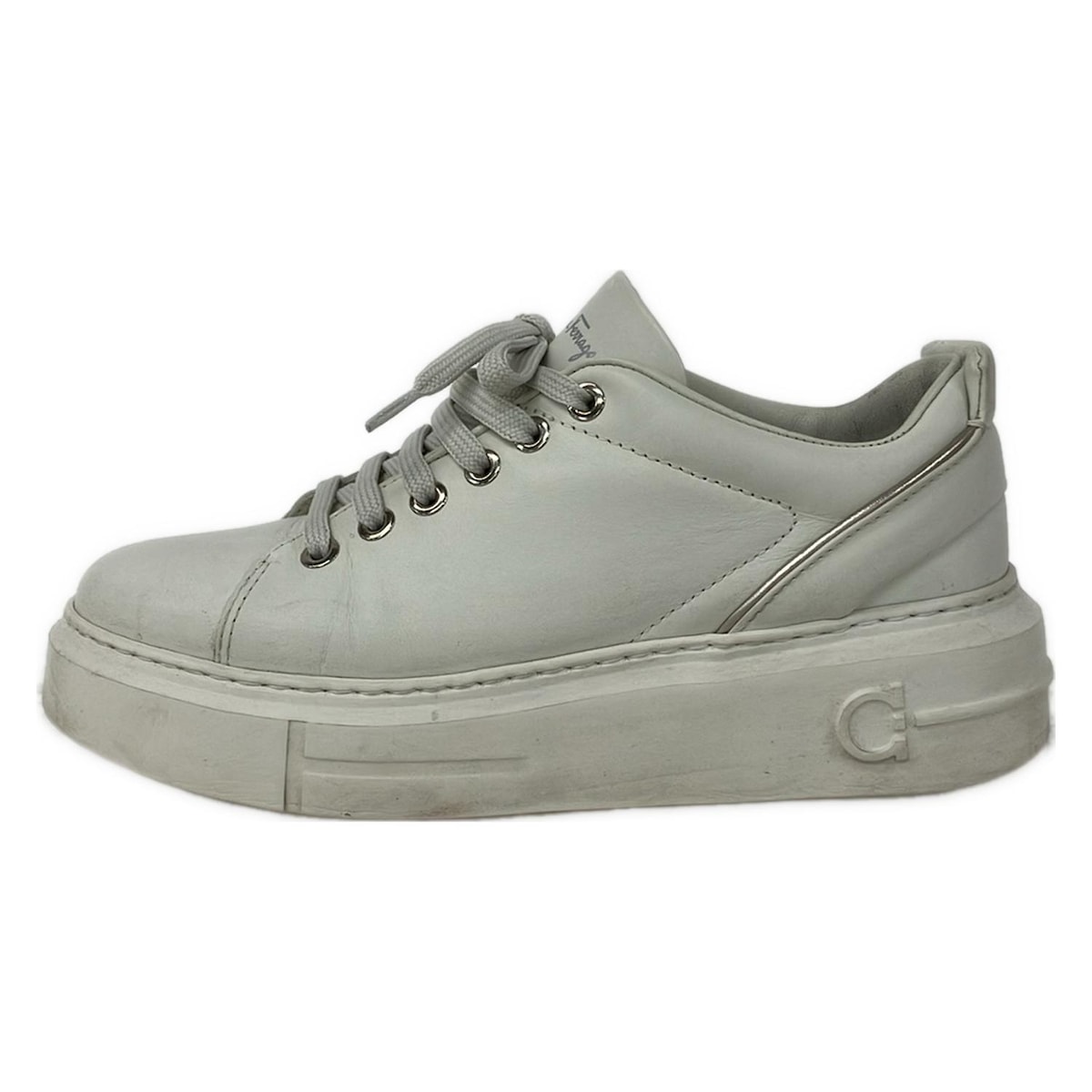 【中古】FERRAGAMO/SalvatoreFerragamo(サルバトーレフェラガモ) スニーカー ガンチーニ/インソール取外し可 白 レザー