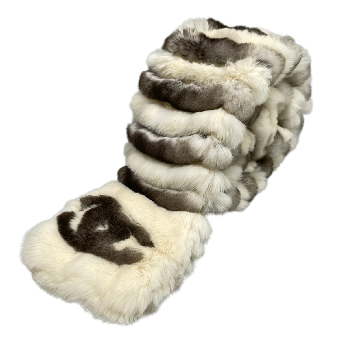 【中古】CHANEL(シャネル) 消音装置 ココマーク 白×うす暗い赤銅色 カシミール、毛皮、家兎
