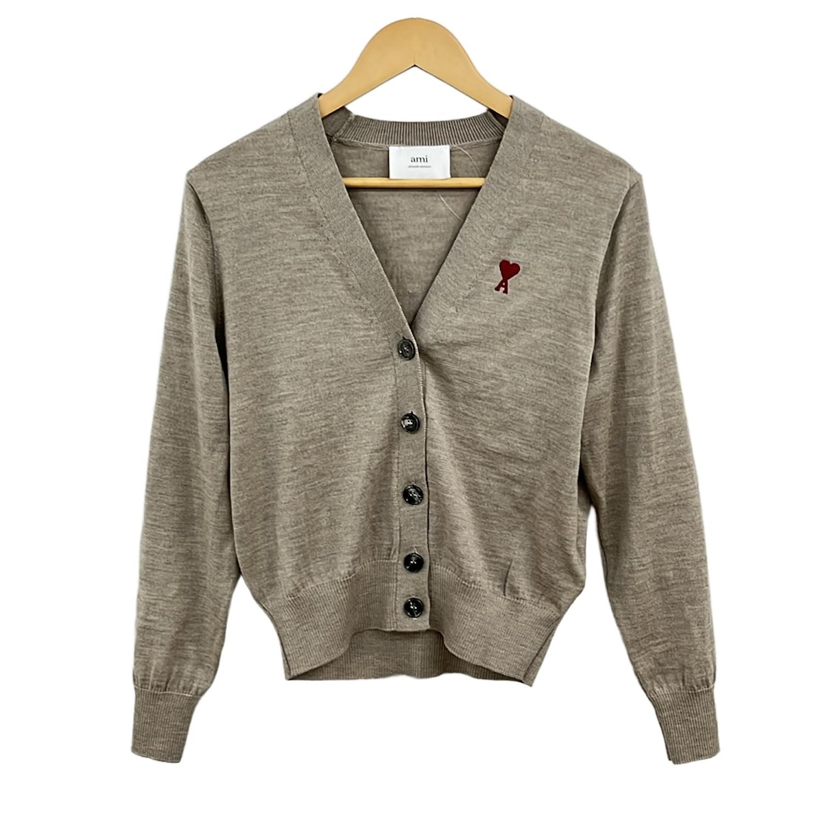 【新着】【中古】AMIalexandremattiussi(アミアレクサンドルマテュッシ) カーディガン 長袖/刺繍/ハート グレーベージュ