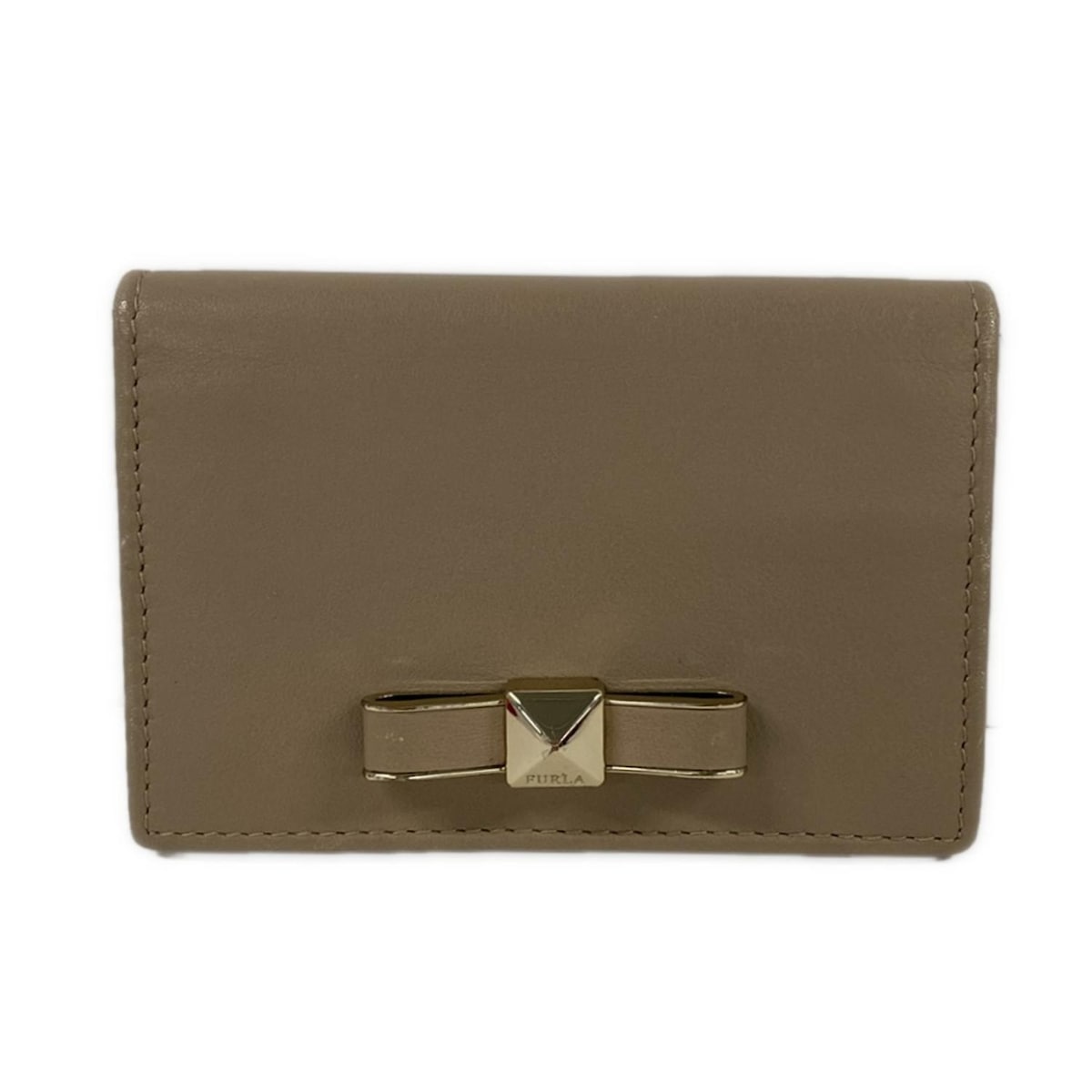 【新着】【中古】FURLA(フルラ) 名刺入れ リボン/スタッズ ベージュ レザー
