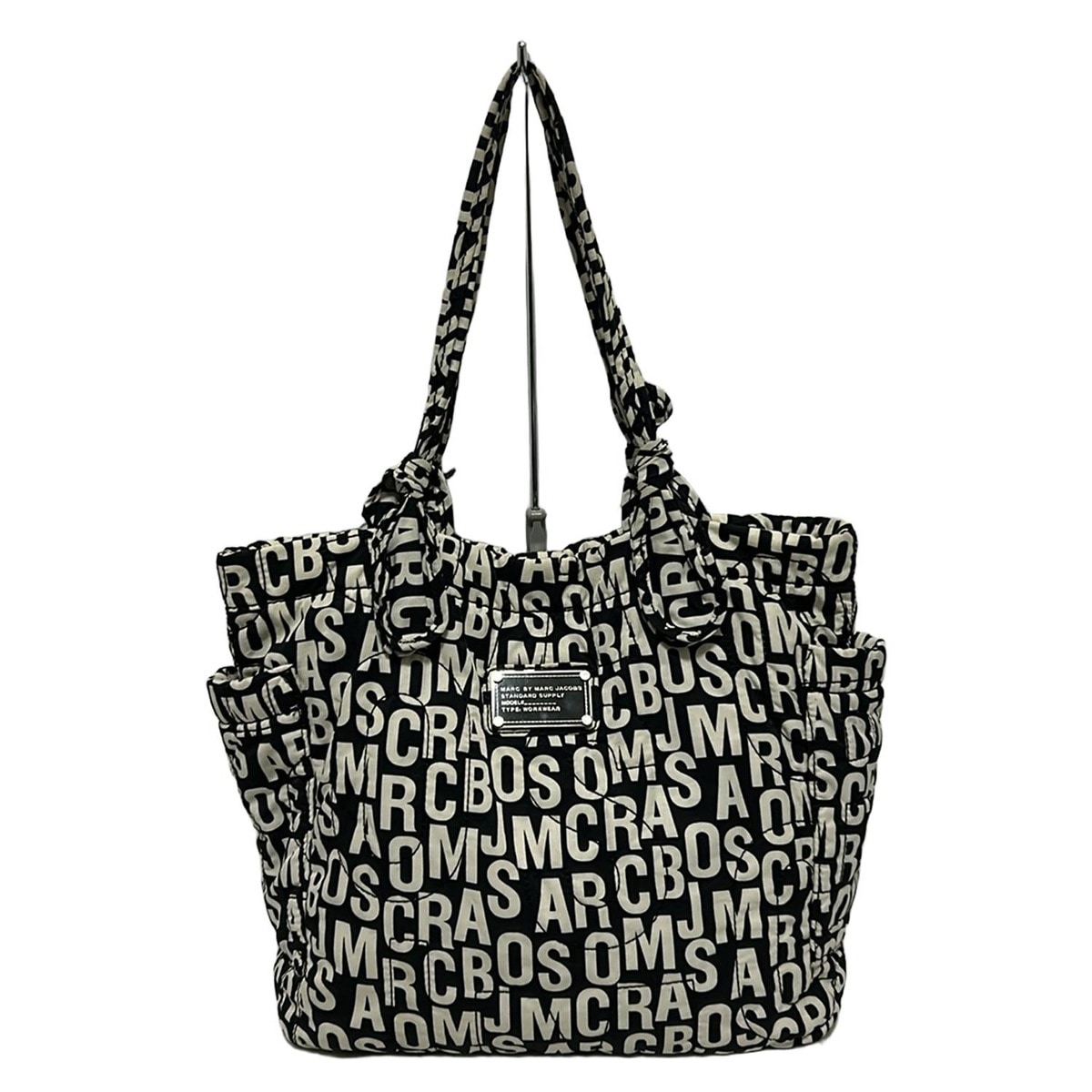 【新着】【中古】MARC BY MARC JACOBS(マークバイマークジェイコブス) トートバッグ ロゴキルティング 黒×アイボリー