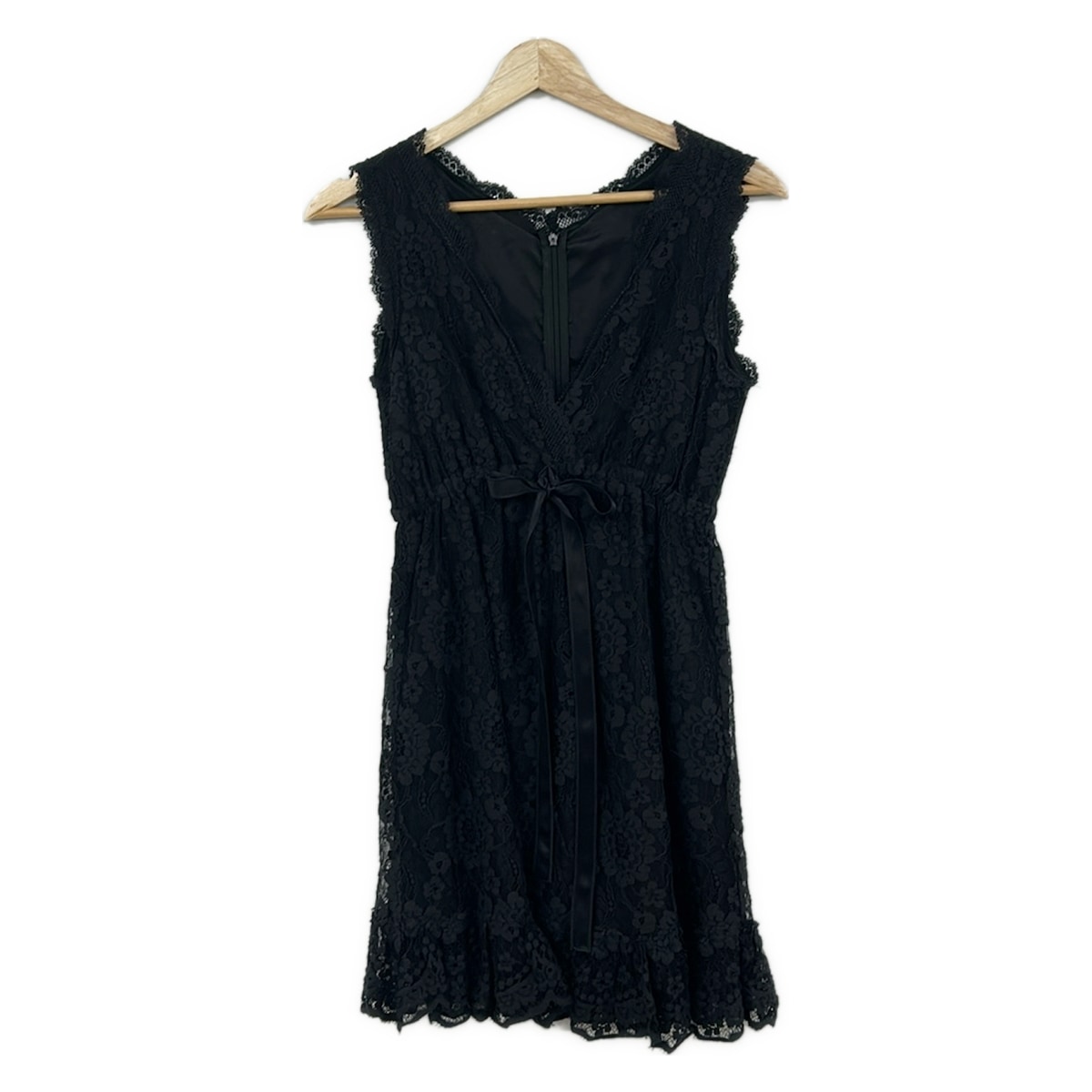 【新着】【中古】DOLCE&GABBANA(ドルチェアンドガッバーナ) ワンピース Vネック/ノースリーブ/ミニ/レース/フラワー(花) 黒
