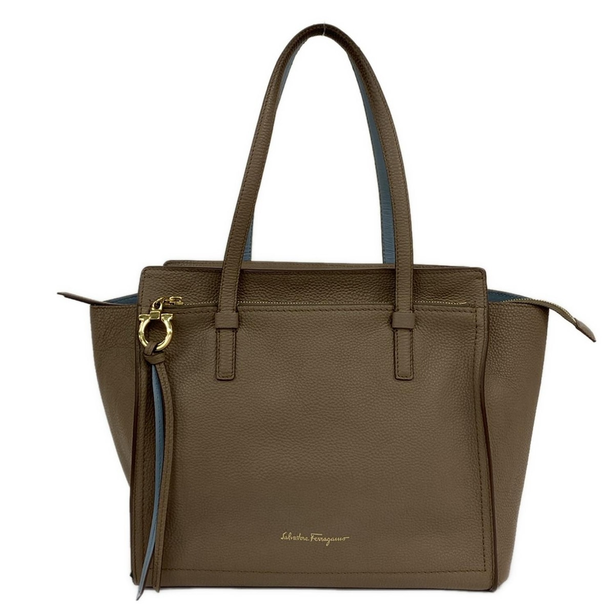 【新着】【中古】FERRAGAMO/SalvatoreFerragamo(サルバトーレフェラガモ) エイミー ショルダーバッグ グレーベージュ×ライトブルー レザー