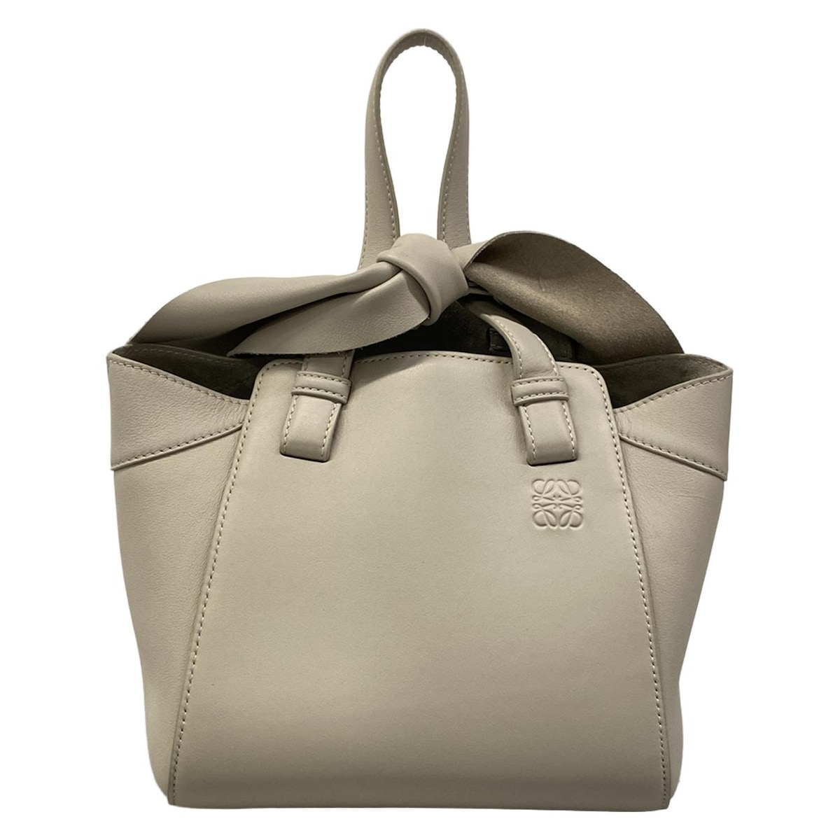 【新着】【中古】LOEWE(ロエベ) ハンモックナゲット バニー ハンドバッグ リボン/ウサギ ゴースト(ライトグレー)