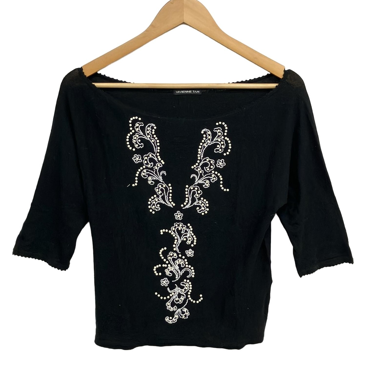 【新着】【中古】VIVIENNE TAM(ヴィヴィアンタム) 七分袖セーター フラワー(花)/スパンコール/ビーズ 黒 9,669円