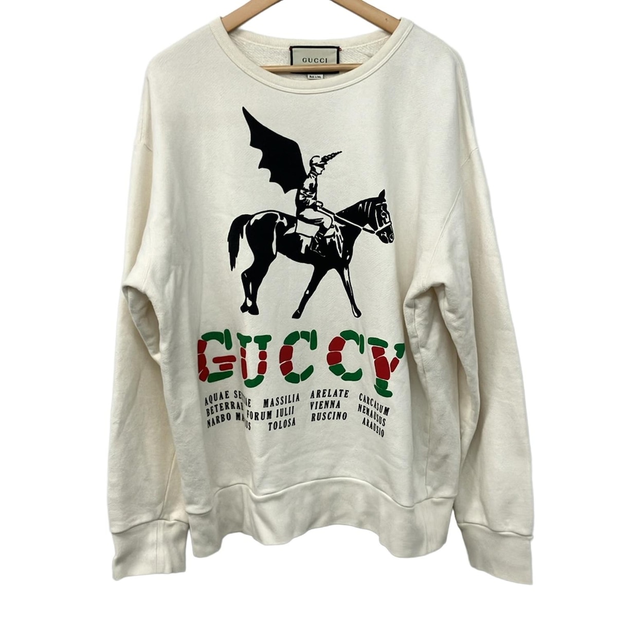 【新着】【中古】GUCCI(グッチ) トレーナー ウイングジョッキー フロントプリント アイボリー×黒×マルチ