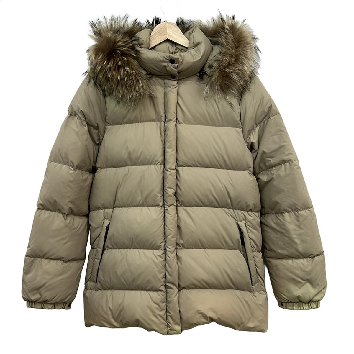【新着】【中古】MONCLER(モンクレール) ダウンジャケット 長袖/冬 ベージュ 14,171円