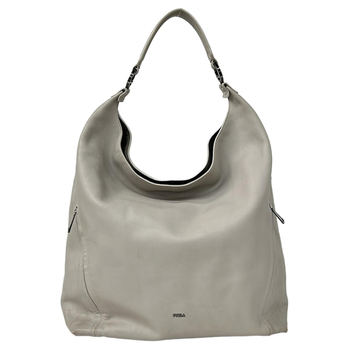 【新着】【中古】FURLA(フルラ) ショルダーバッグ ベージュ レザー