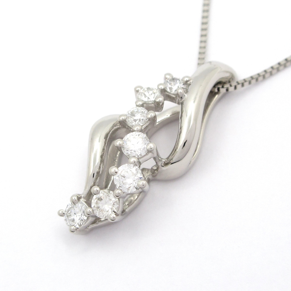 【新着】【中古】Unbranded() ネックレス 総重量:5.3g/0.30刻印 Pt850×Pt900×ダイヤモンド