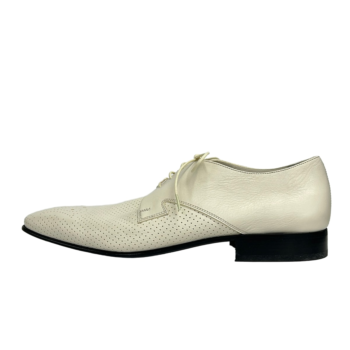 【中古】FERRAGAMO/SalvatoreFerragamo(サルバトーレフェラガモ) 置き目毛皮 スピード競技引きあげる/パンチング 象牙色 なめし革