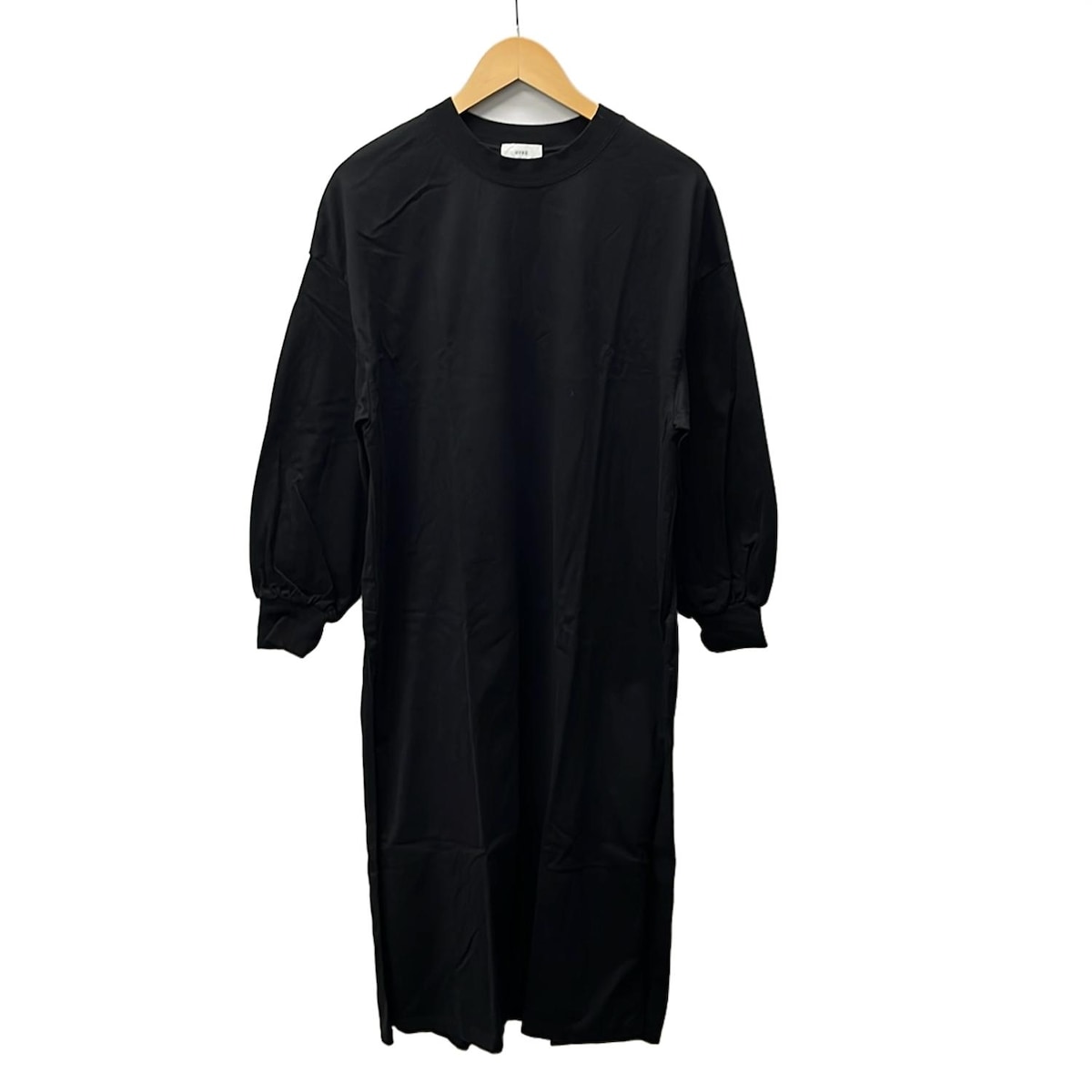 【新着】【中古】HYKE(ハイク) ワンピース クルーネック/長袖/ロング 黒
