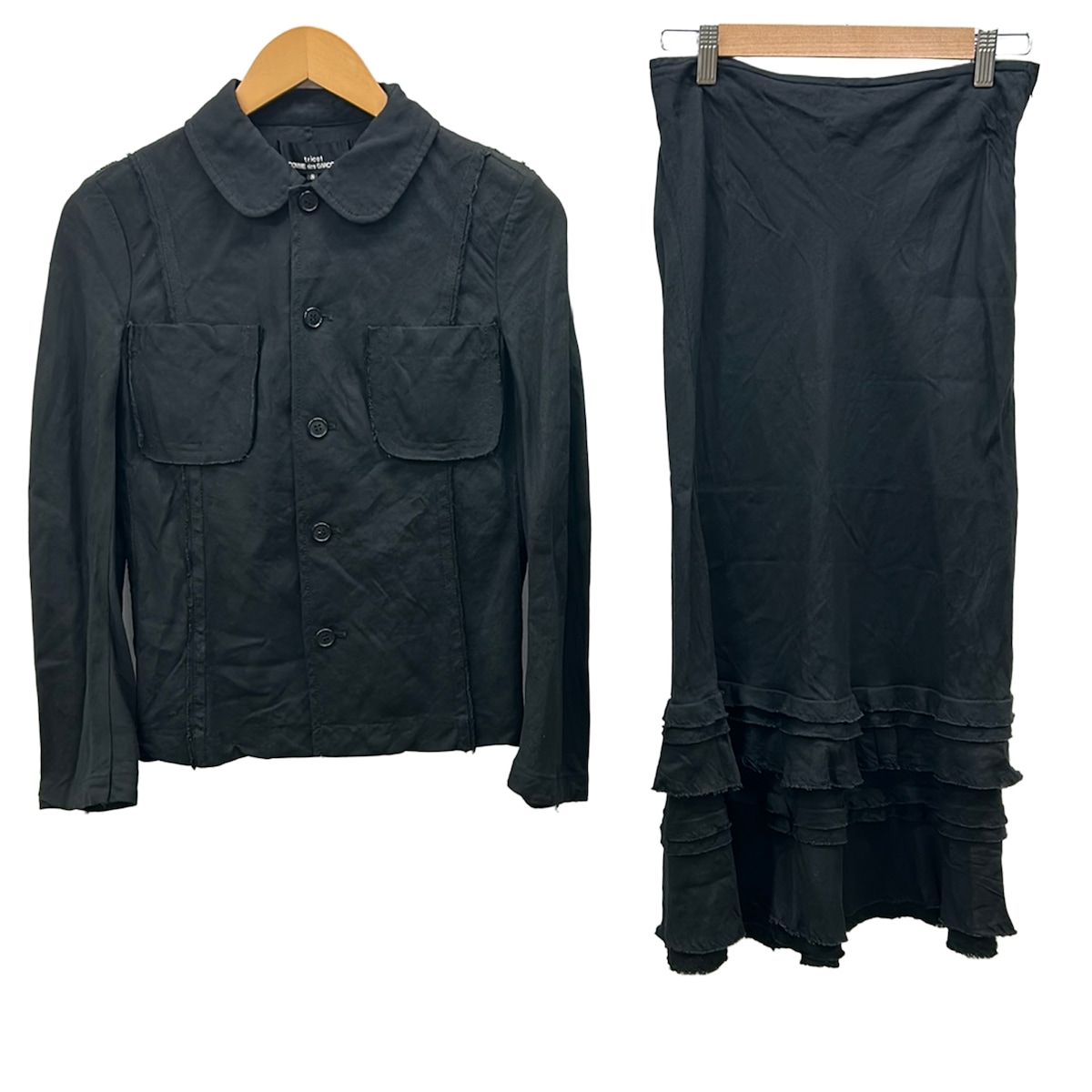 【新着】【中古】tricot COMMEdesGARCONS(トリココムデギャルソン) スカートスーツ 麻混/フリル 黒