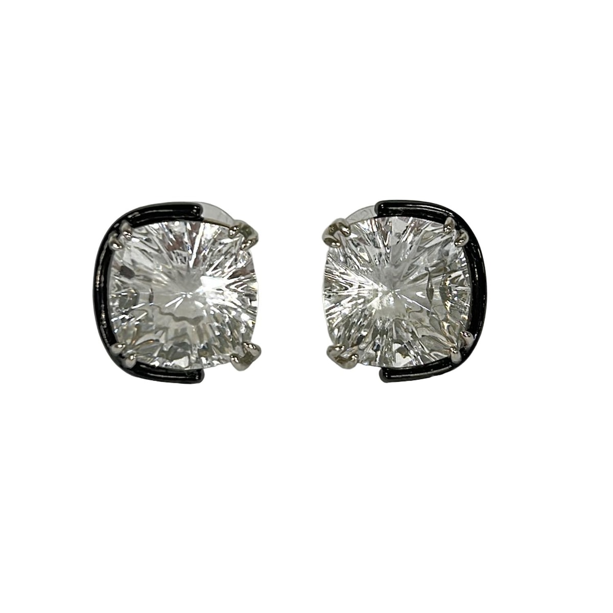 【新着】【中古】SWAROVSKI(スワロフスキー) ピアス クリア×黒×シルバー