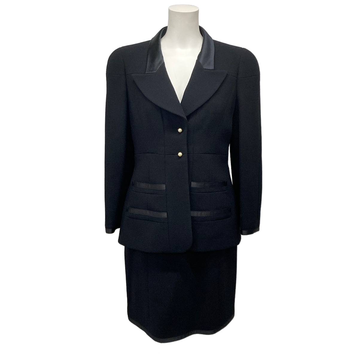 【中古】CHANEL(シャネル) スコート背広 パール名取り草 黒 羊毛