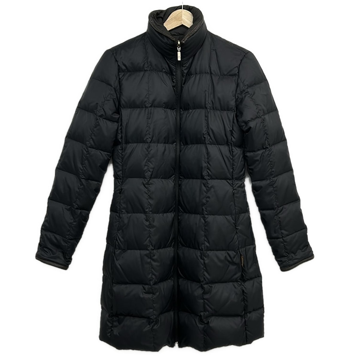 【中古】MONCLER(モンク線路) 落ちこむ上衣 冬物/リヴァーシブル 黒