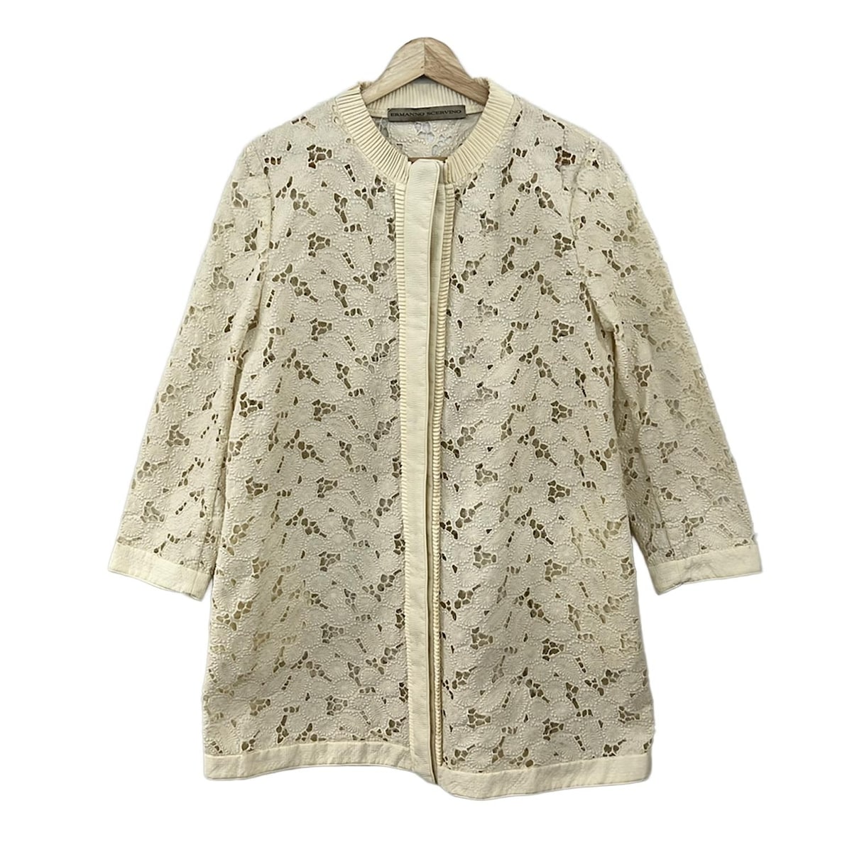 【新着】【中古】ERMANNO SCERVINO(エルマノシェルビーノ) コート 春・秋物 アイボリー