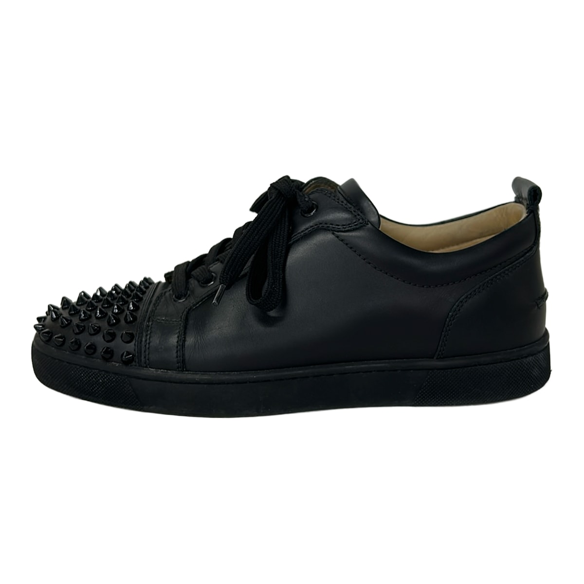 【中古】CHRISTIAN LOUBOUTIN(クリスチャンルブタン) スニーカー スタッズ 黒 なめし革
