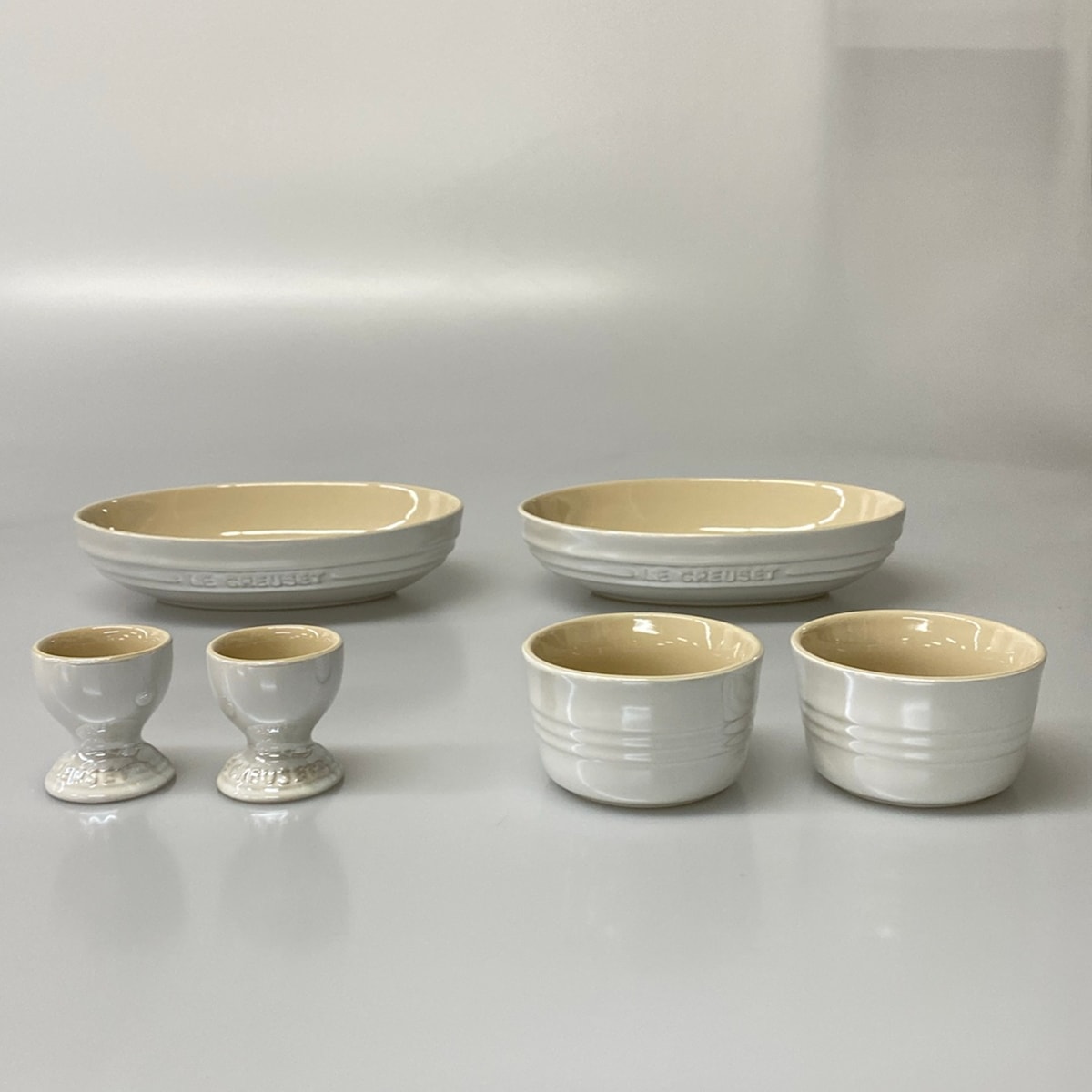 【中古】LE CREUSET(ルクルーゼ) 食器 ありの実・早見表御召しもの書き割り 白