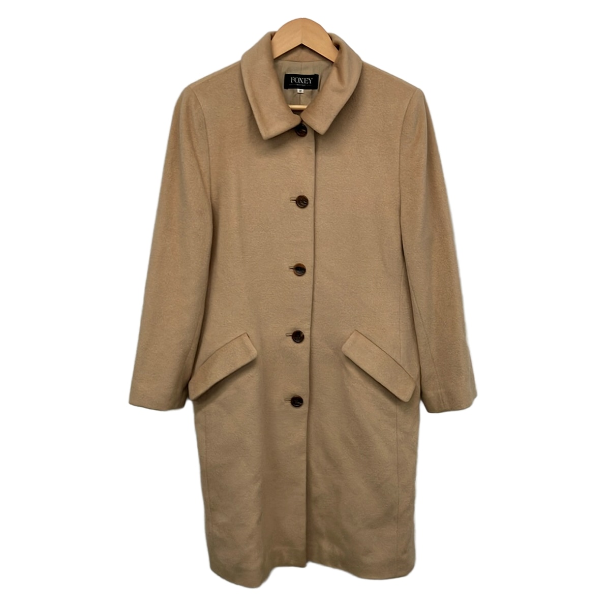 【中古】FOXEY(フォクシー) 厚地の外套 長袖/肩パッド/冬 ベージュ