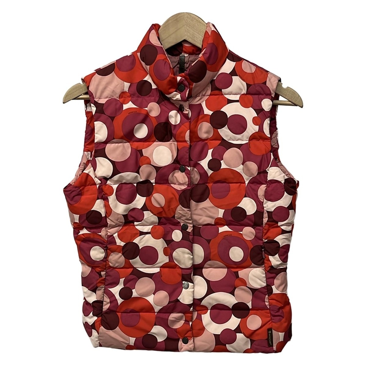【中古】MONCLER(モンク線路) 落ちこむより良い 点点柄/秋/冬 赤いこと×サクラ色×マルチ