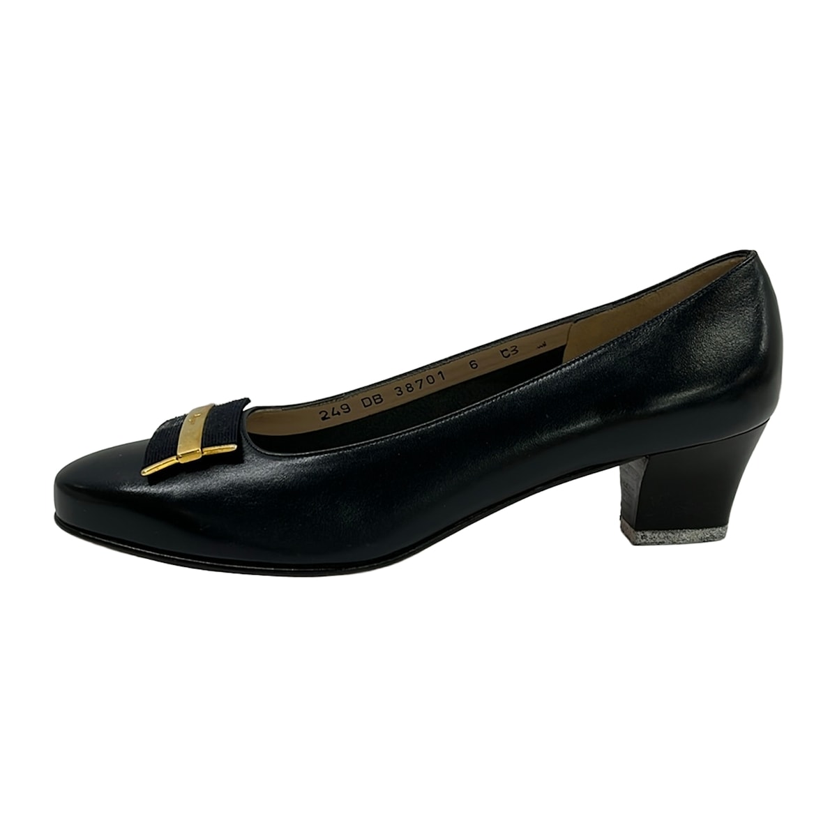 【中古】FERRAGAMO/SalvatoreFerragamo(サルバトーレフェラガモ) パンプス アウトソール張替済 黒 なめし革