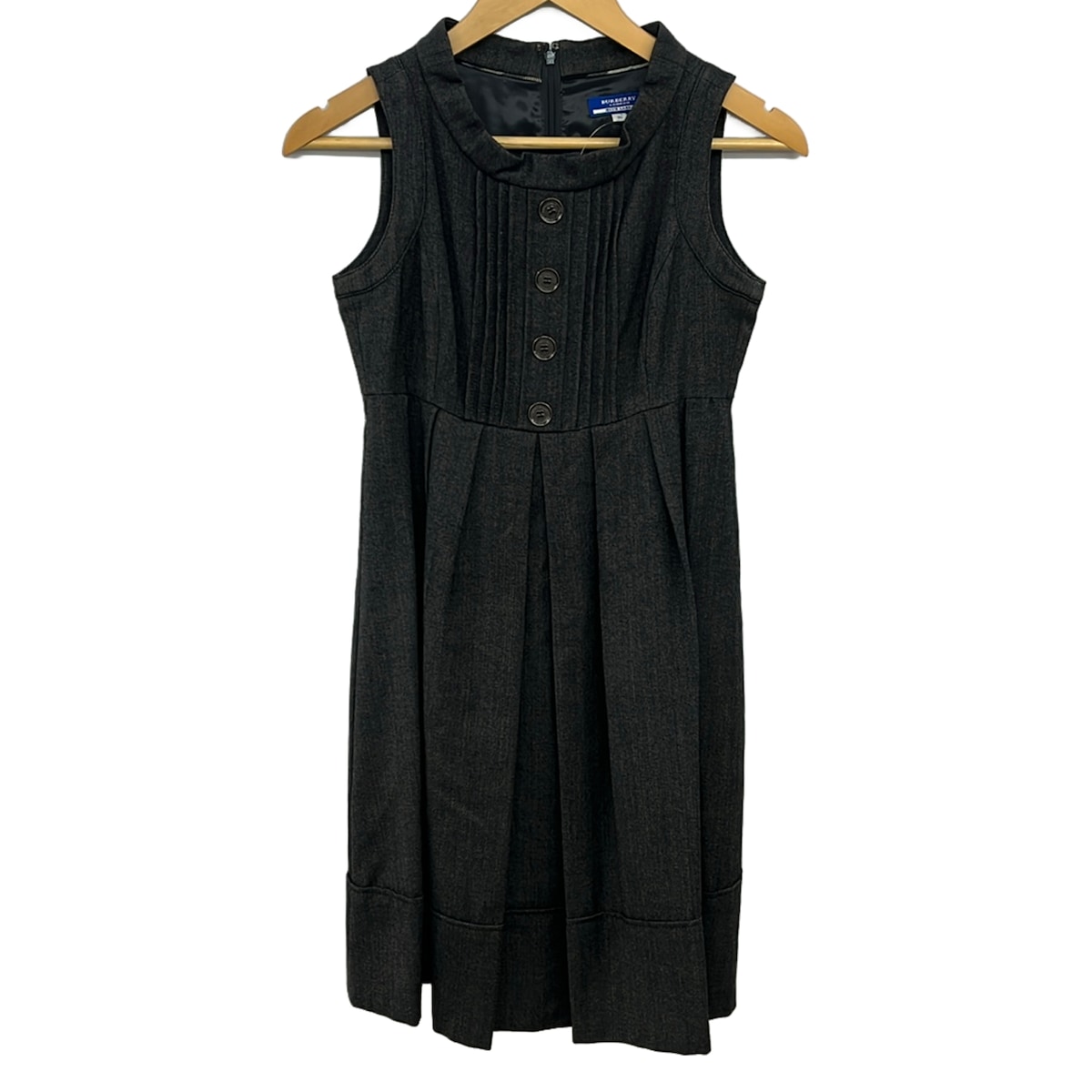 【中古】Burberry Blue Label(バーバリーブルーレーベル) 衣裳 労働者の一団のど首/ノースリーブ/ひざ丈/筋目 暗然たる薄墨色