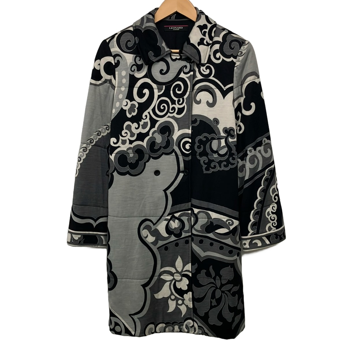 【中古】LEONARD(レオナール) 厚地の外套 長袖/絹地混/中綿/秋/冬 黒×薄墨色×マルチ