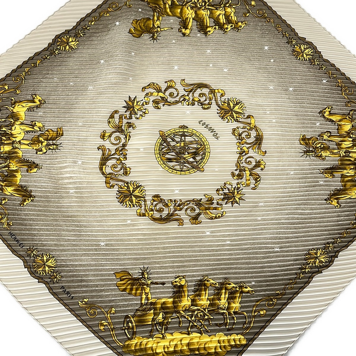 【中古】HERMES(エルメス) カレプリセ えり巻き COSMOS/馬 ベージュ×薄墨色ベージュ×うす暗い黄色