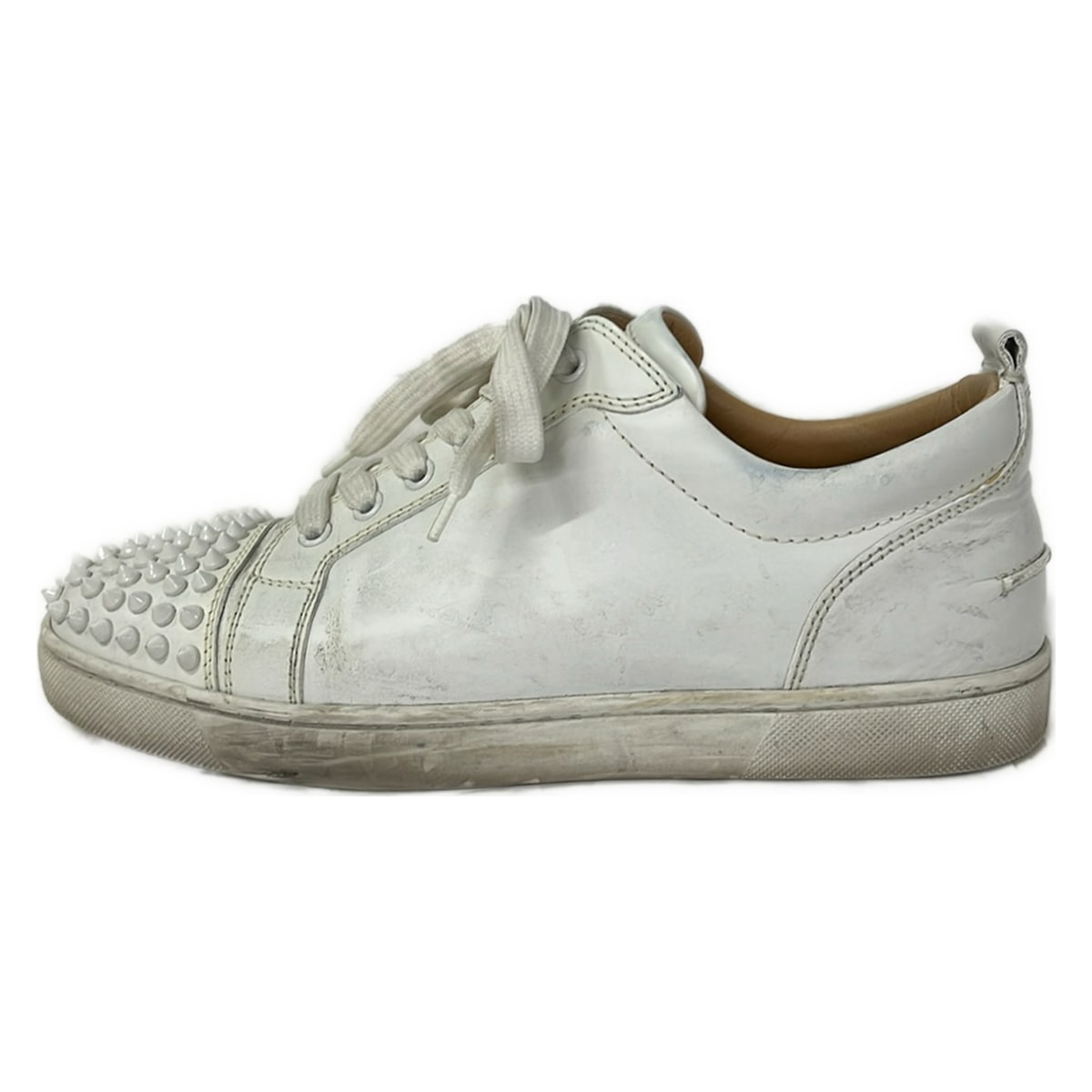【中古】CHRISTIAN LOUBOUTIN(クリスチャンルブタン) スニーカー スタッズ 白 なめし革