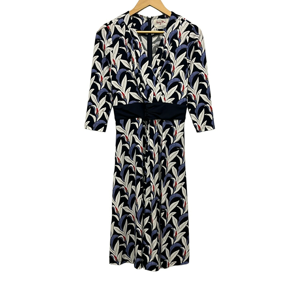 【新着】【中古】kayme(ケイミー) 衣装 Vのど首/七分袖/ロング ダークネイビー×白×マルチ