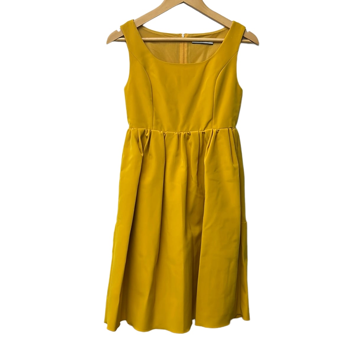 【中古】FOXEY NEW YORK(フォクシーニューヨーク) 衣装 ノースリーブ/ひざ丈 うす暗い黄色