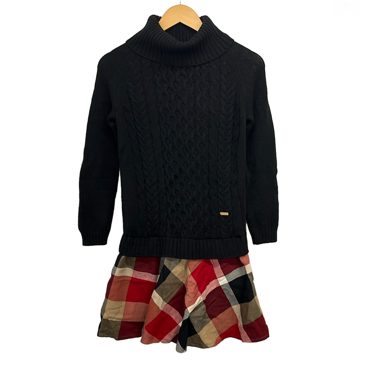 【中古】BLUE LABEL CRESTBRIDGE(ブルーレーベルクレストブリッジ) 衣裳 タートルネック/長袖/ミニ/照合のしるし柄/異原料品うつり変わり 黒×赤いこと×マルチ