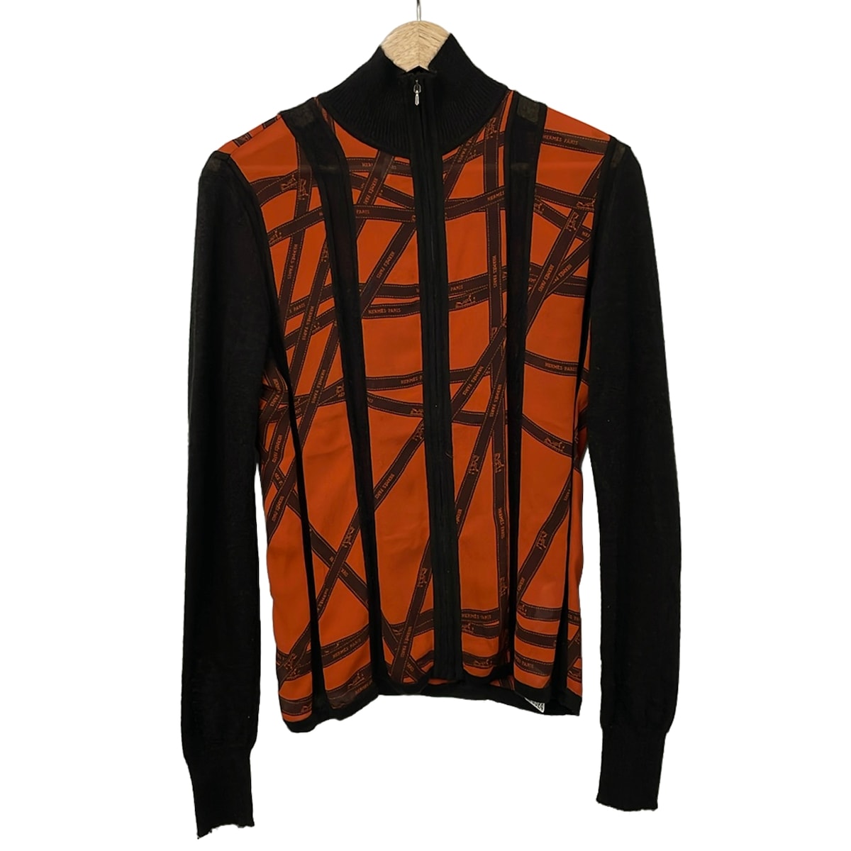 【中古】HERMES(エルメス) ジレー 長袖/ハイネック/ジップアップ/ボルデュックリボン柄/地絹/カシミール/カクテルドレスルー うす暗い赤銅色×オレンジ色