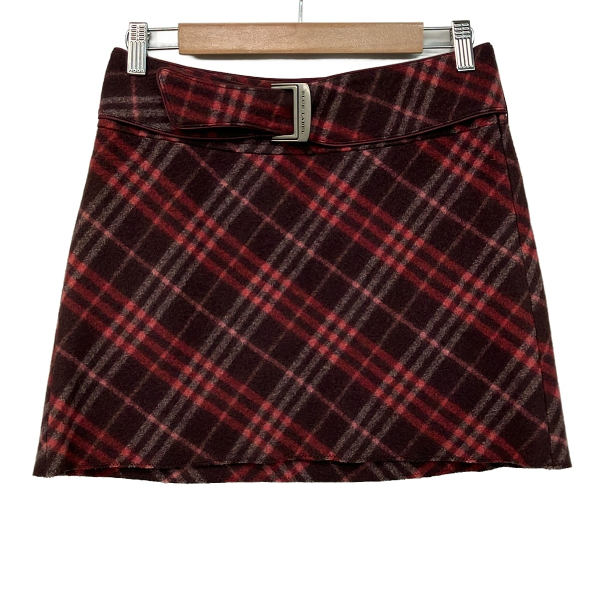【新着】【中古】Burberry Blue Label(バーバリーブルーレーベル) ミニスカート 読み合わせる柄 うす暗い赤銅色×赤いこと×象牙色