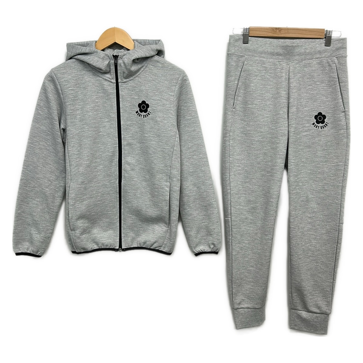 【中古】MARY QUANT(マリークワント) レディースパンツセットアップ ジップアップ/酉の方角予防医学 点火装置薄墨色×黒