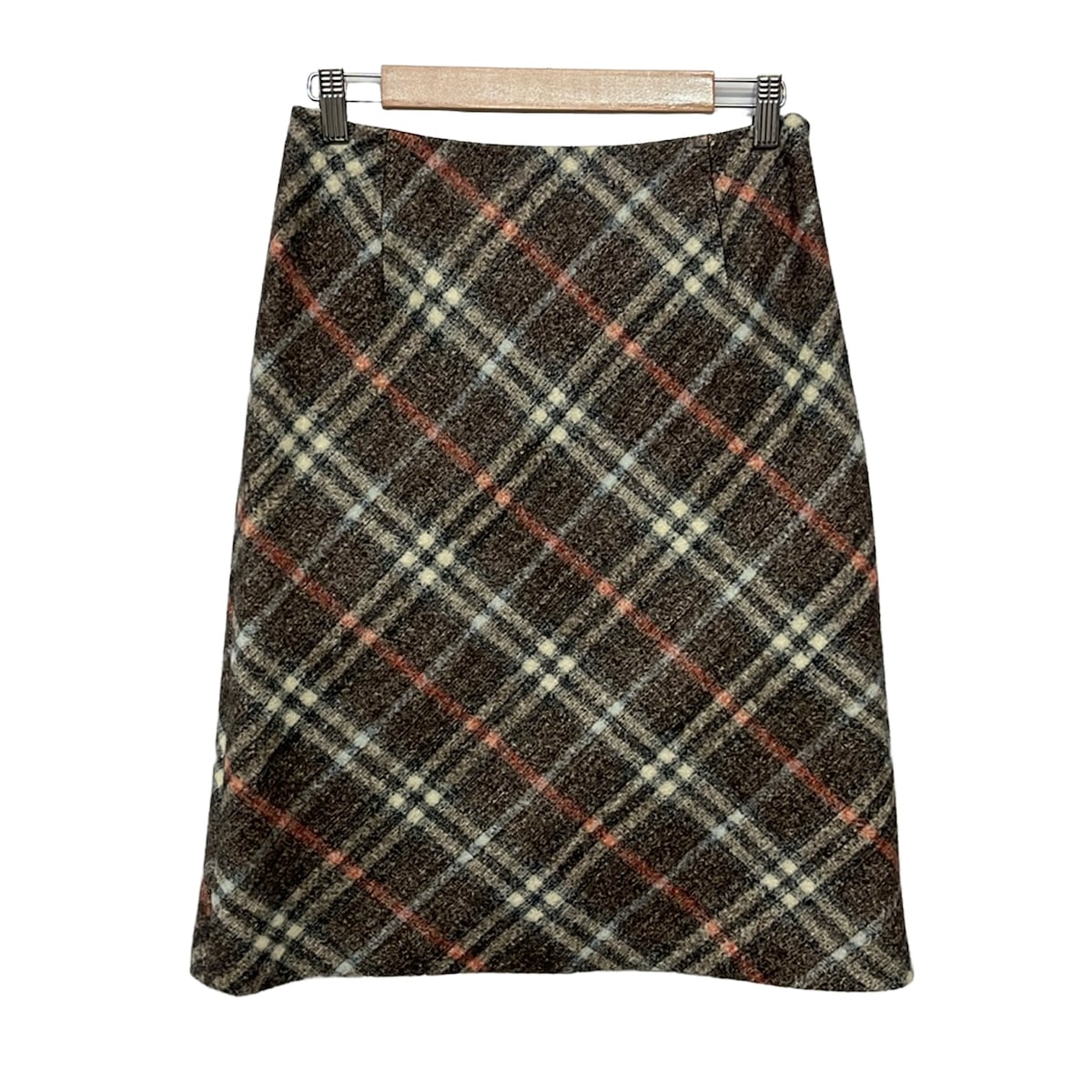【新着】【中古】Burberry LONDON(バーバリーロンドン) スコート ひざ丈/読み合わせる柄 うす暗い赤銅色×象牙色×マルチ