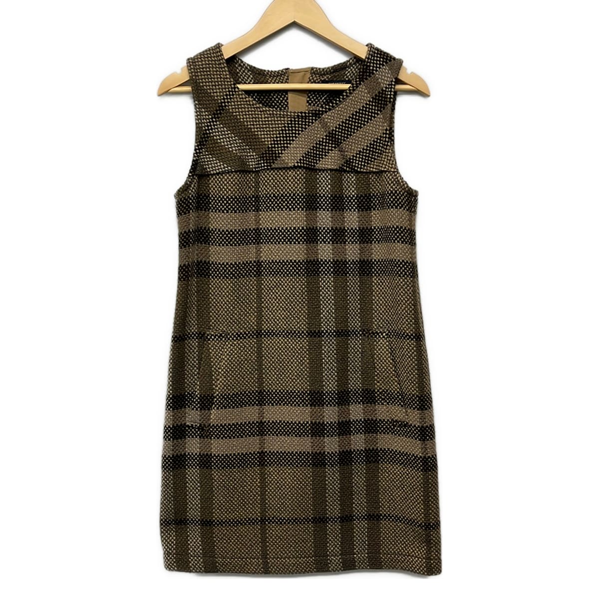 【新着】【中古】Burberry LONDON(バーバリーロンドン) 衣装 労働者の一団のど首/ノースリーブ/ひざ丈/読み合わせる柄 うす暗い赤銅色×赤銅色×マルチ