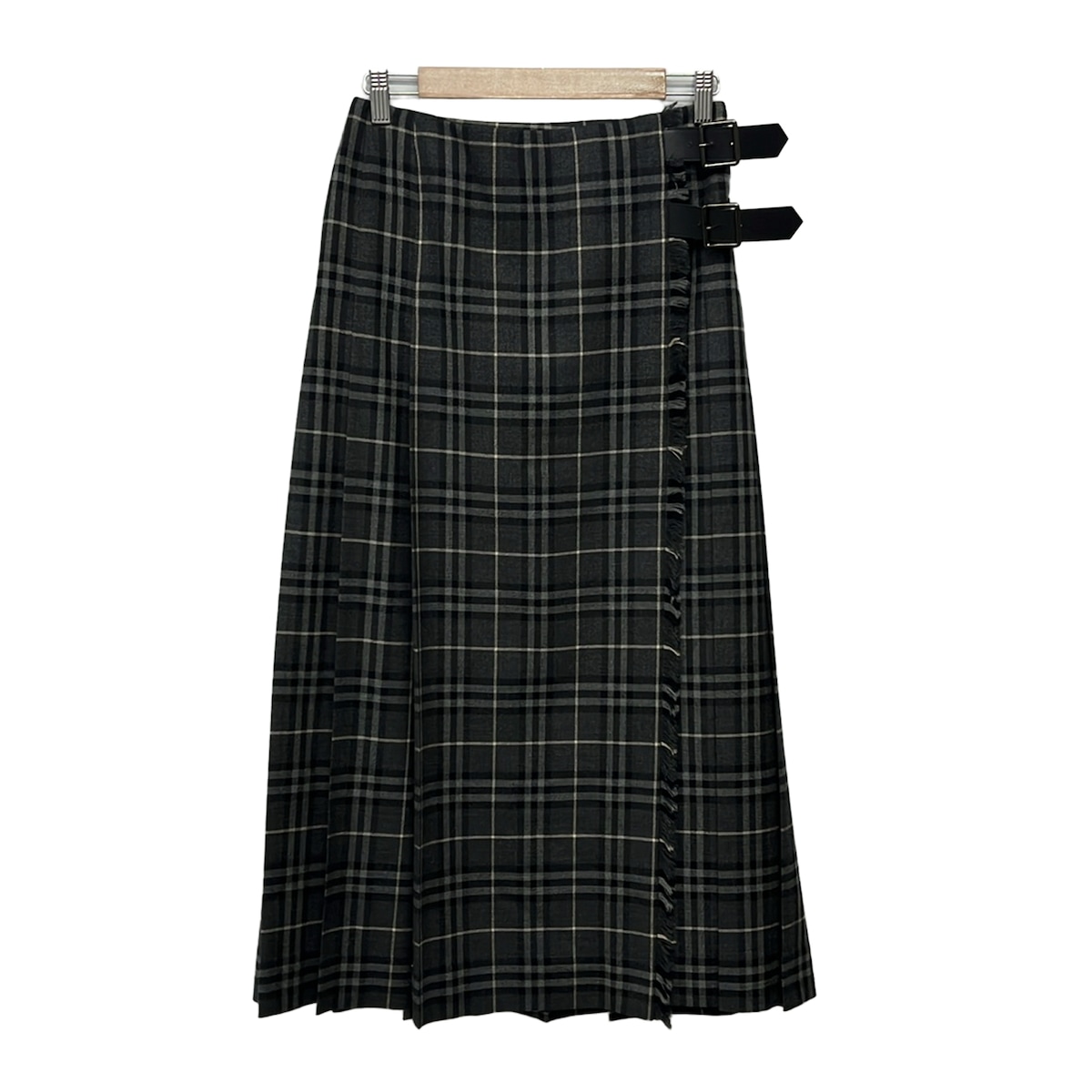 【新着】【中古】Burberry LONDON(バーバリーロンドン) 巻きスコート ロング/読み合わせる柄 うす暗い薄墨色×黒×マルチ