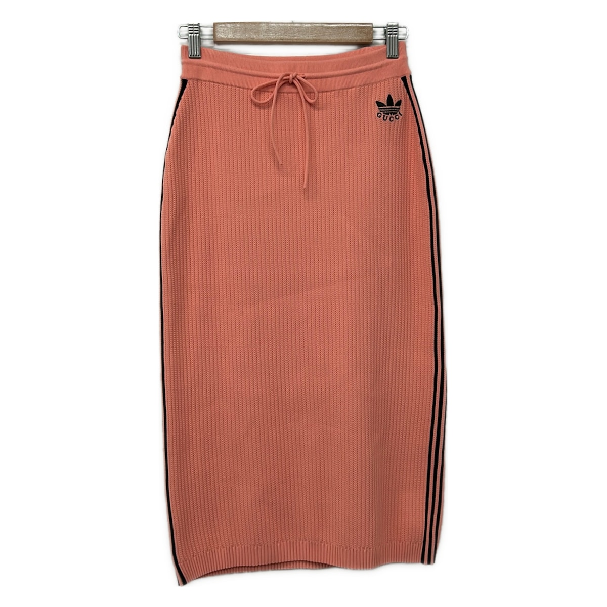 【新着】【中古】GUCCI(グッチ) ロングスコート 編み物/酉の方角予防医学/adidas共同研究 さくら色×黒